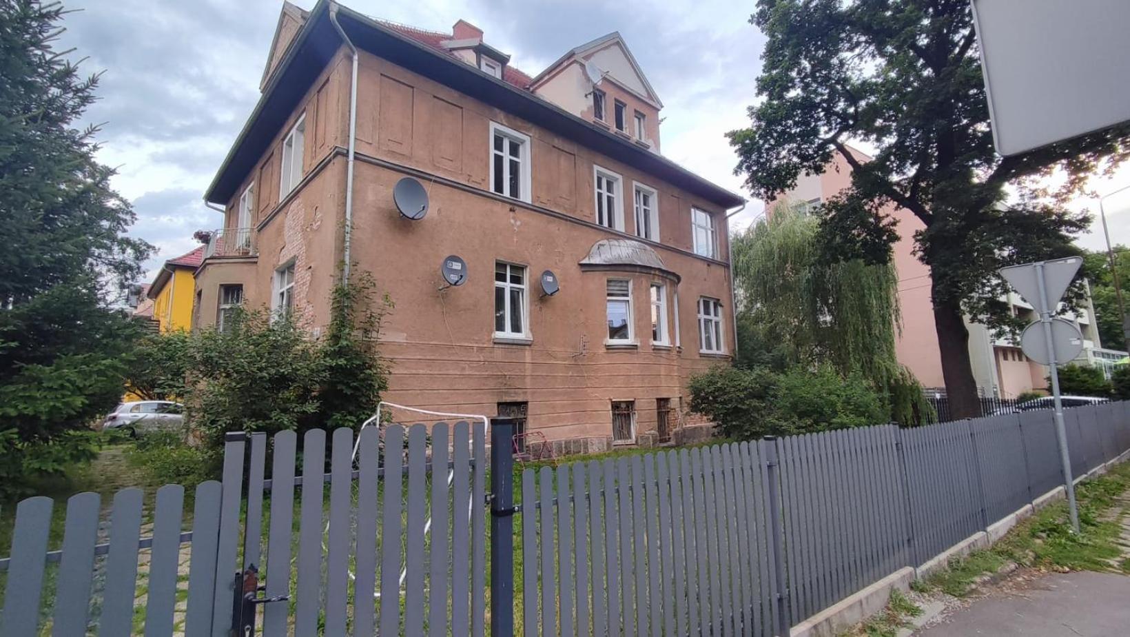 Mieszkanie Z Widokiem Na Park -Cieplice Slaskie Zdroj Apartment Jelenia Góra Exterior foto